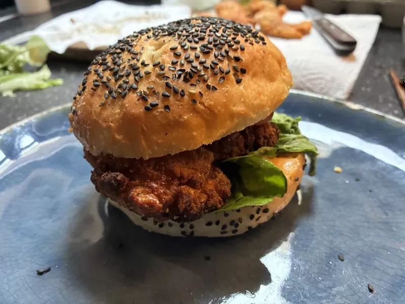 Burger au poulet Kara age